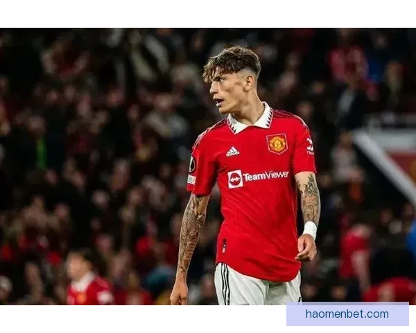 曼联训练基地为利马庆祝生日 利马感言曼联是自己的第二个家